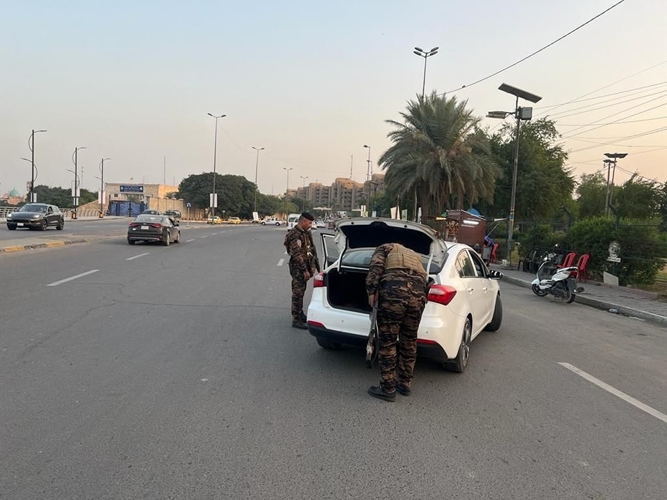 شرطة الكرخ تضبط أسلحة وتعتقل متهمين خلال حملة أمنية